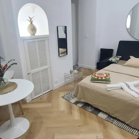 Elegant 4 Couchages Front De Clim Parking Privatif Wifi شقة *